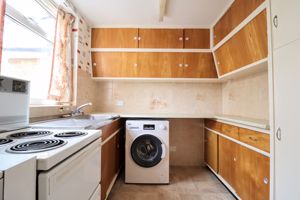 Kitchen- click for photo gallery